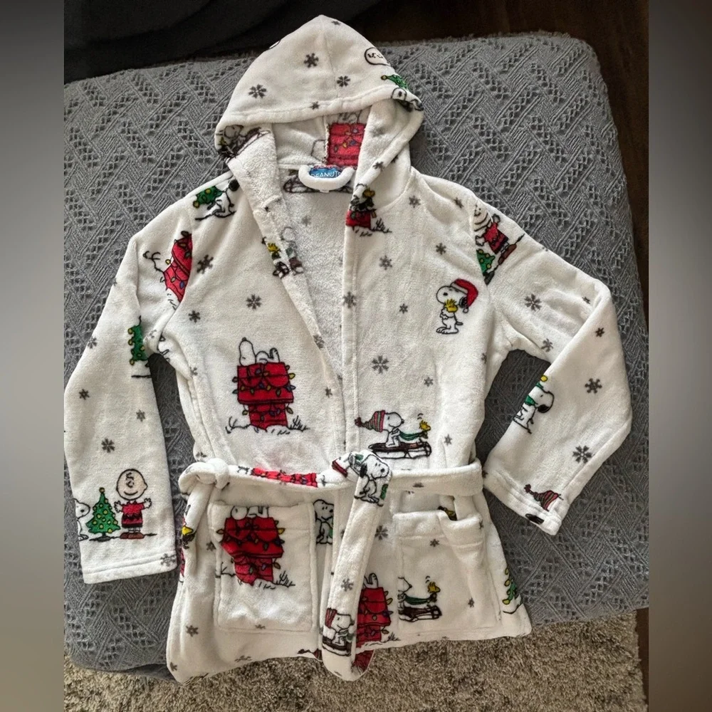 Peanuts Bath Robe- size S/M - Picture 2 of 6